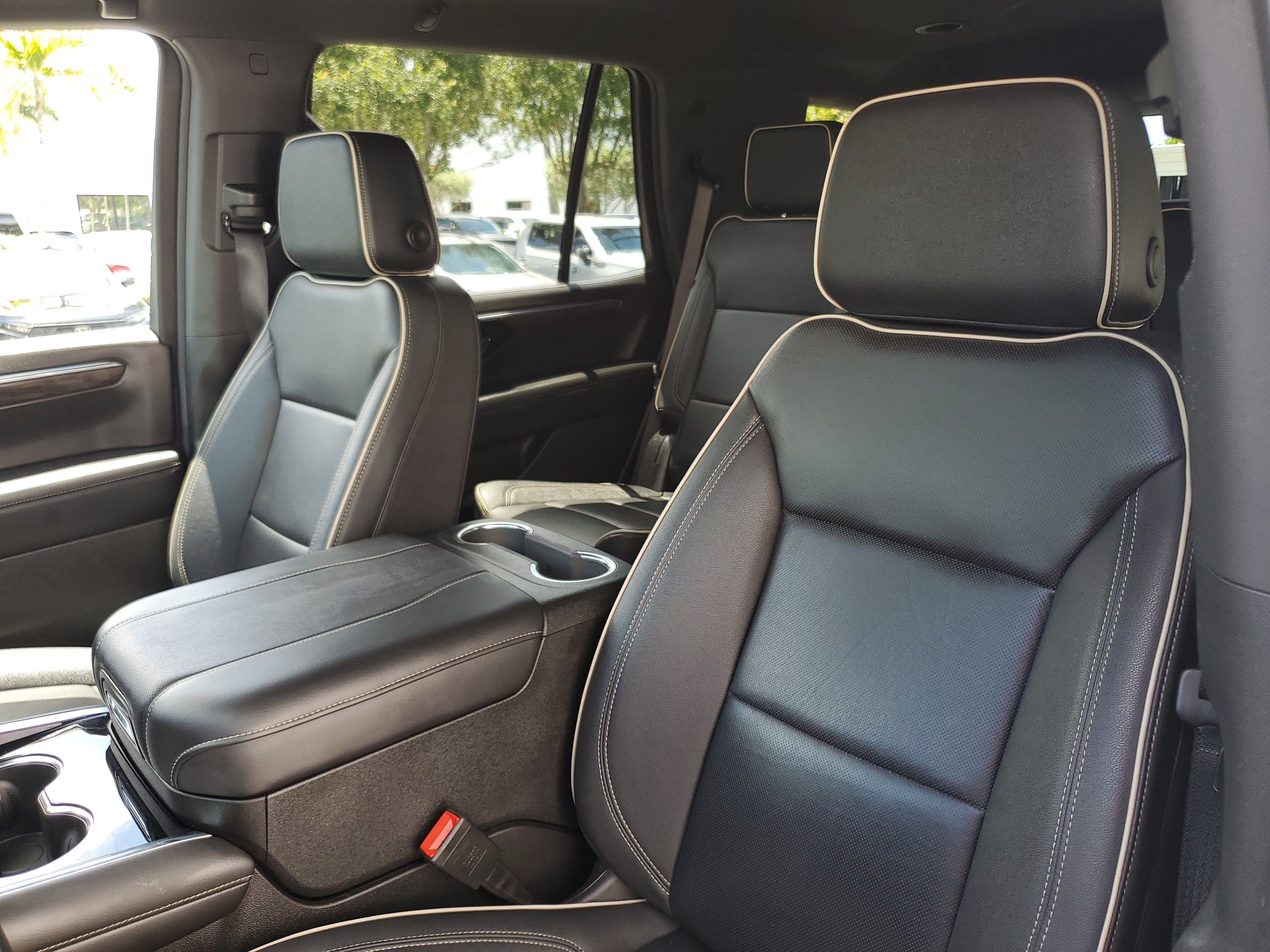 Certified 2025 Chevrolet Tahoe Premier AWD/4WD image 21