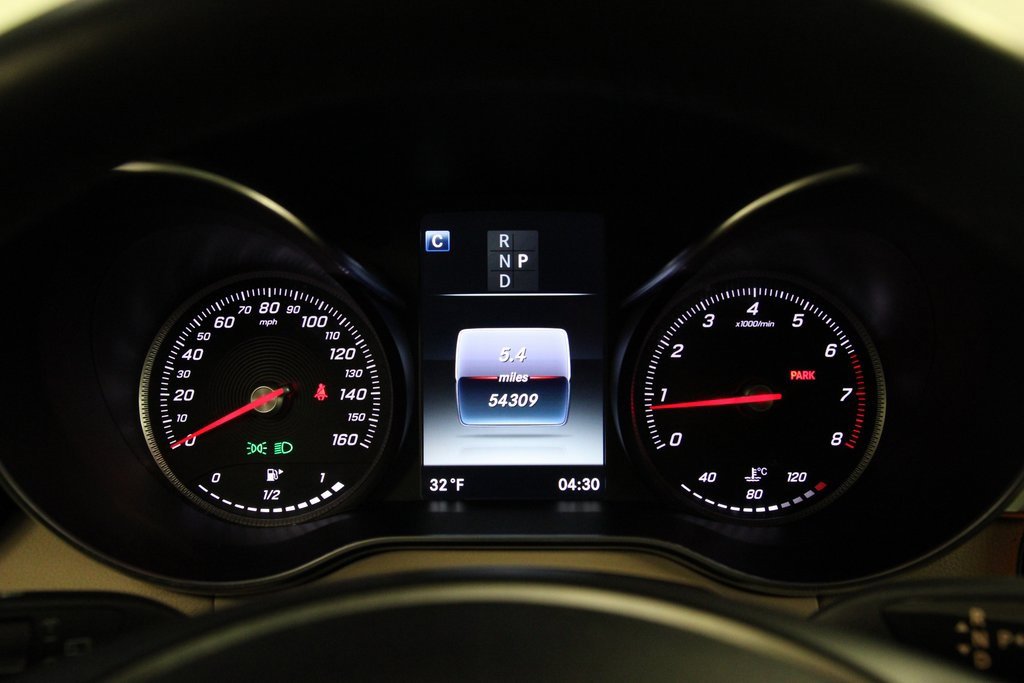 Used 2017 Mercedes-Benz GLC 300 4MATIC image 13