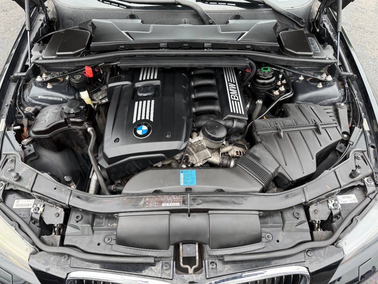 Used 2009 BMW 328i xDrive Sedan AWD/4WD image 37