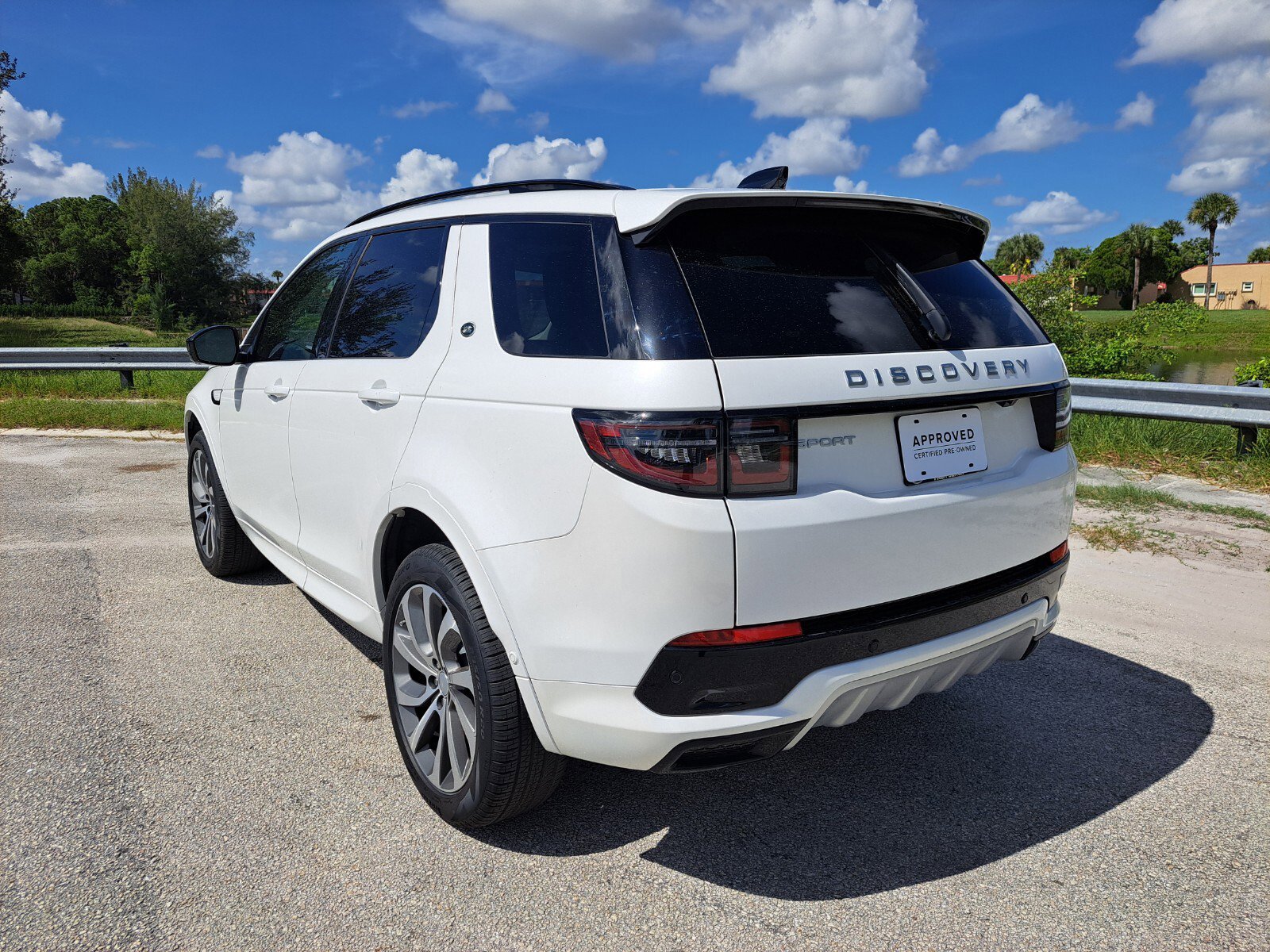 Certified 2025 Land Rover Discovery Sport S video 2