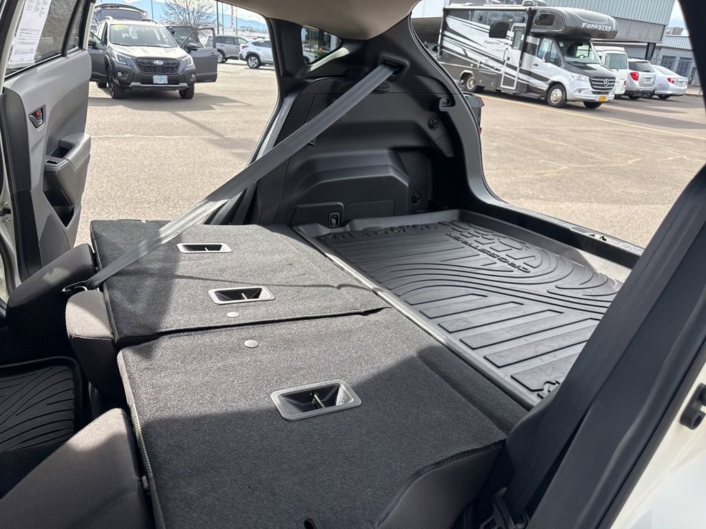 Used 2024 Subaru Crosstrek 2.0i Premium w/ Crosstrek Mirror Package image 16