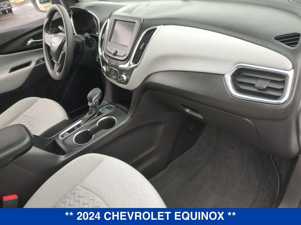 Used 2024 Chevrolet Equinox LS w/ LS Convenience Package AWD/4WD image 23