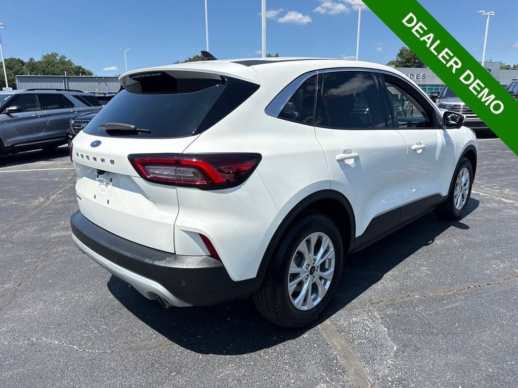 Used 2023 Ford Escape Active w/ Tech Pack #2 FWD image 6
