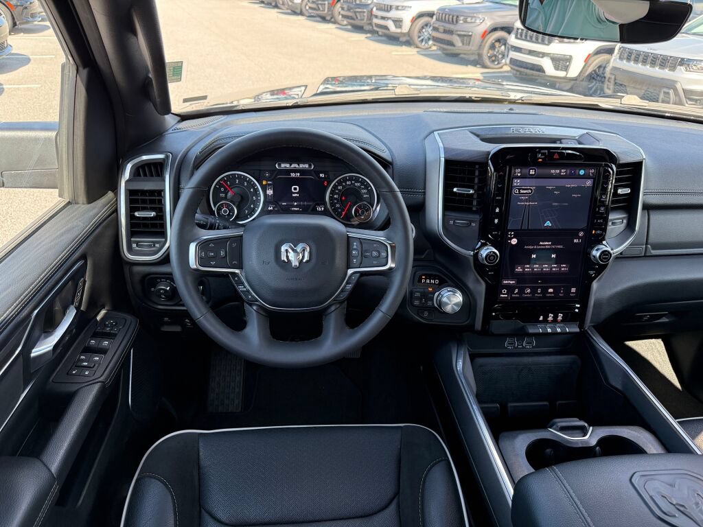Used 2026 RAM 1500 Laramie AWD/4WD image 13