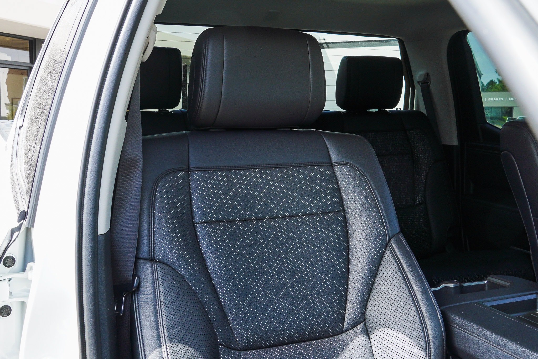 Used 2023 Toyota Tundra Limited AWD/4WD image 25