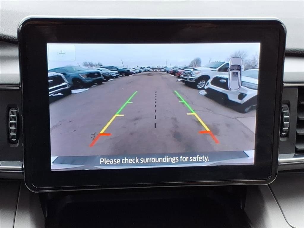 Used 2023 Ford Explorer XLT w/ Equipment Group 202A image 20