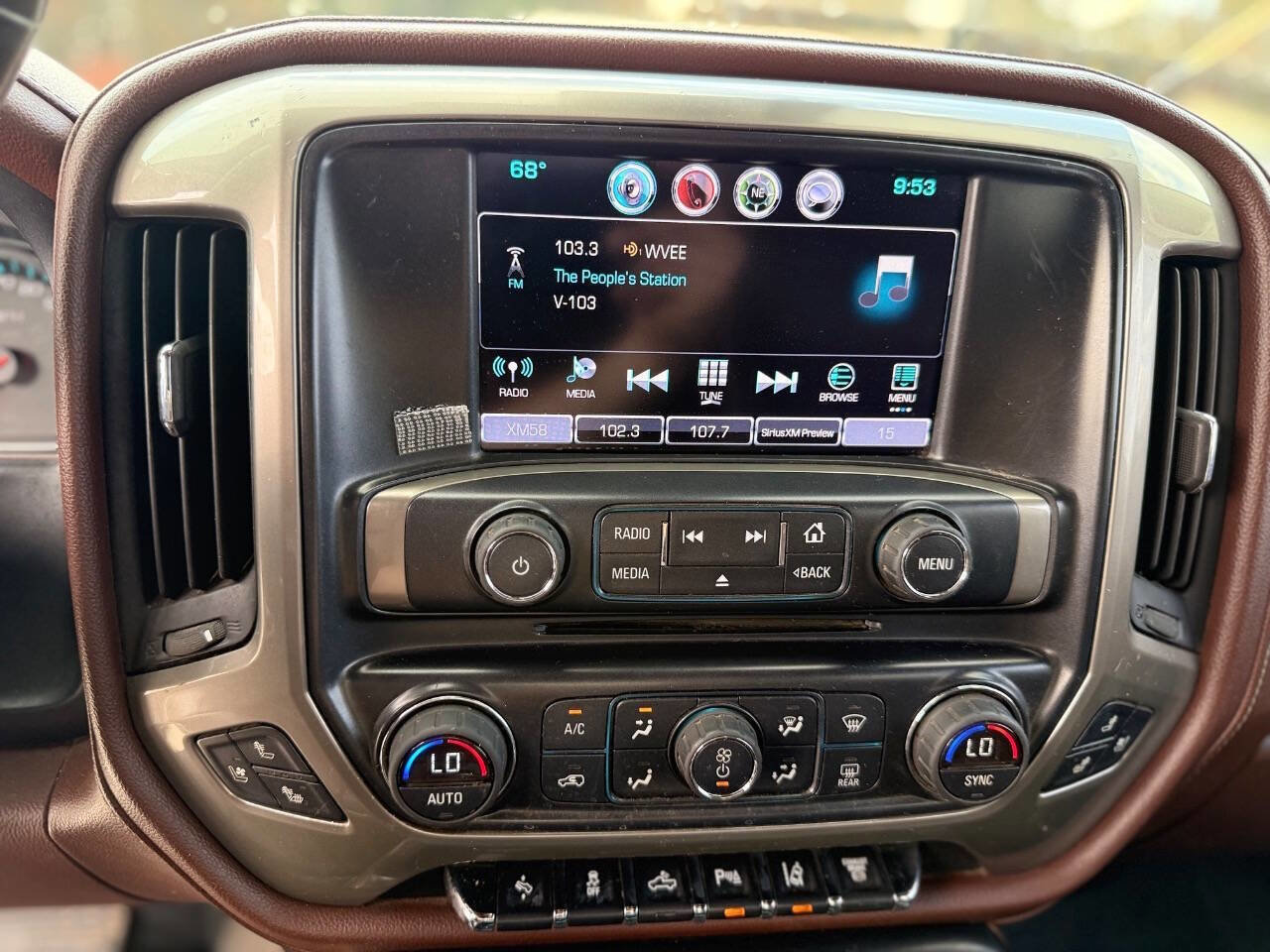 Used 2015 Chevrolet Silverado 2500 High Country image 24