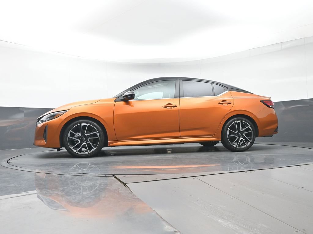 Used 2024 Nissan Sentra SR w/ SR Premium Package image 29