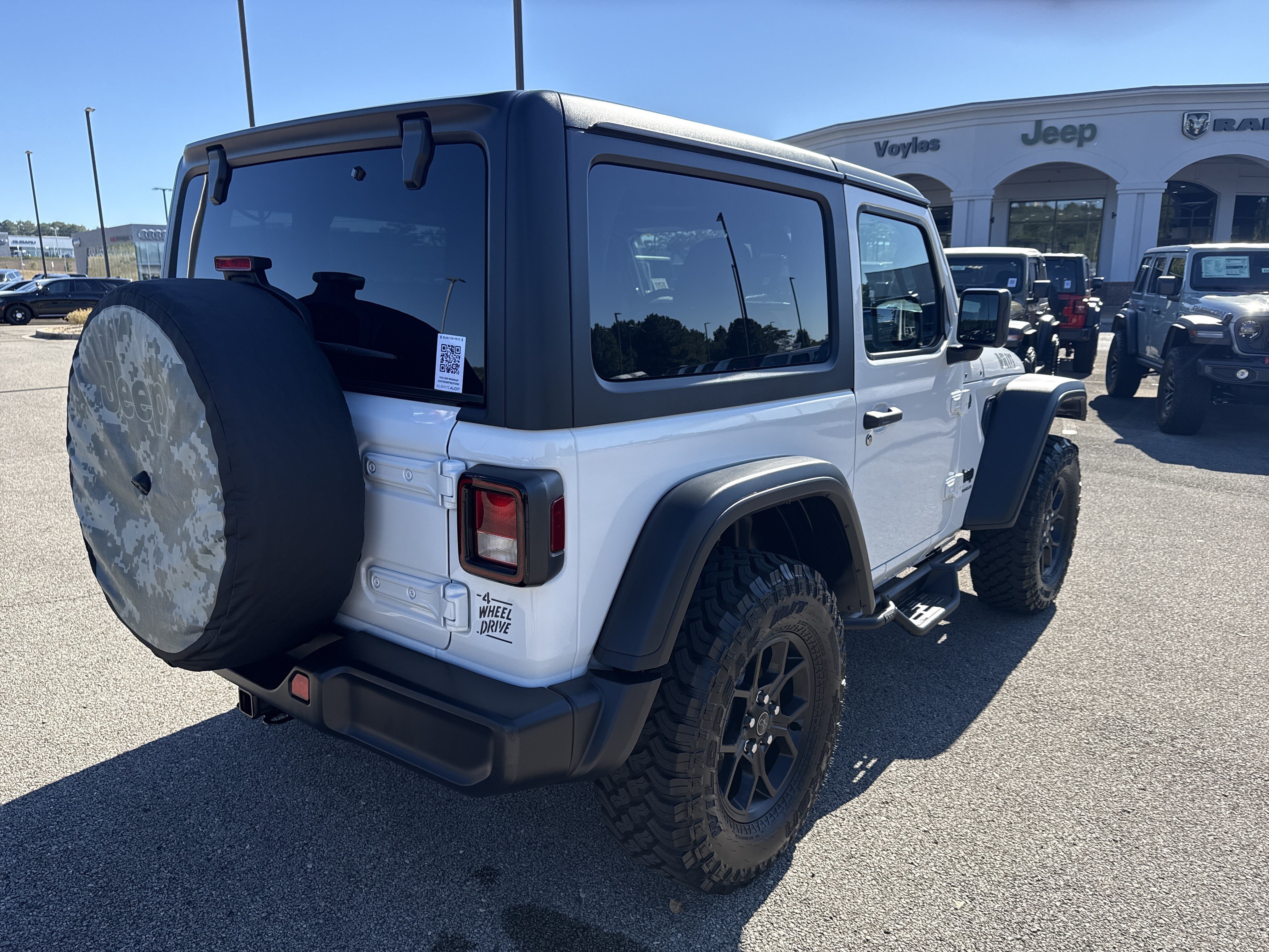 Used 2026 Jeep Wrangler Sport AWD/4WD image 7