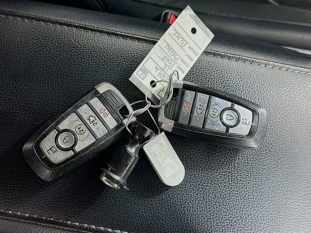 Used 2018 Ford Fusion Titanium AWD/4WD image 35