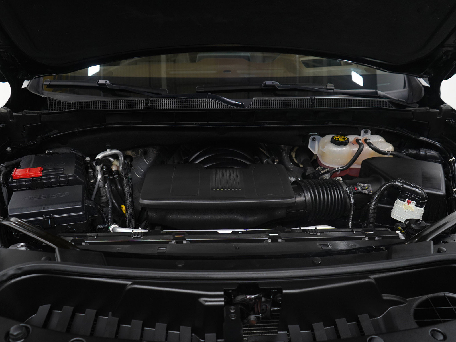 Used 2024 Chevrolet Suburban High Country w/ Premium Package image 30