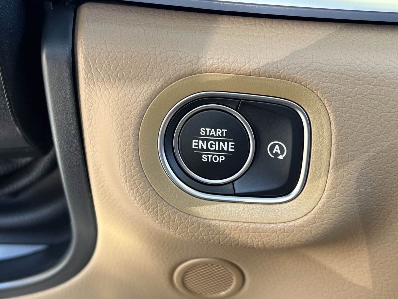 New 2026 Mercedes-Benz GLS 450 4MATIC image 33