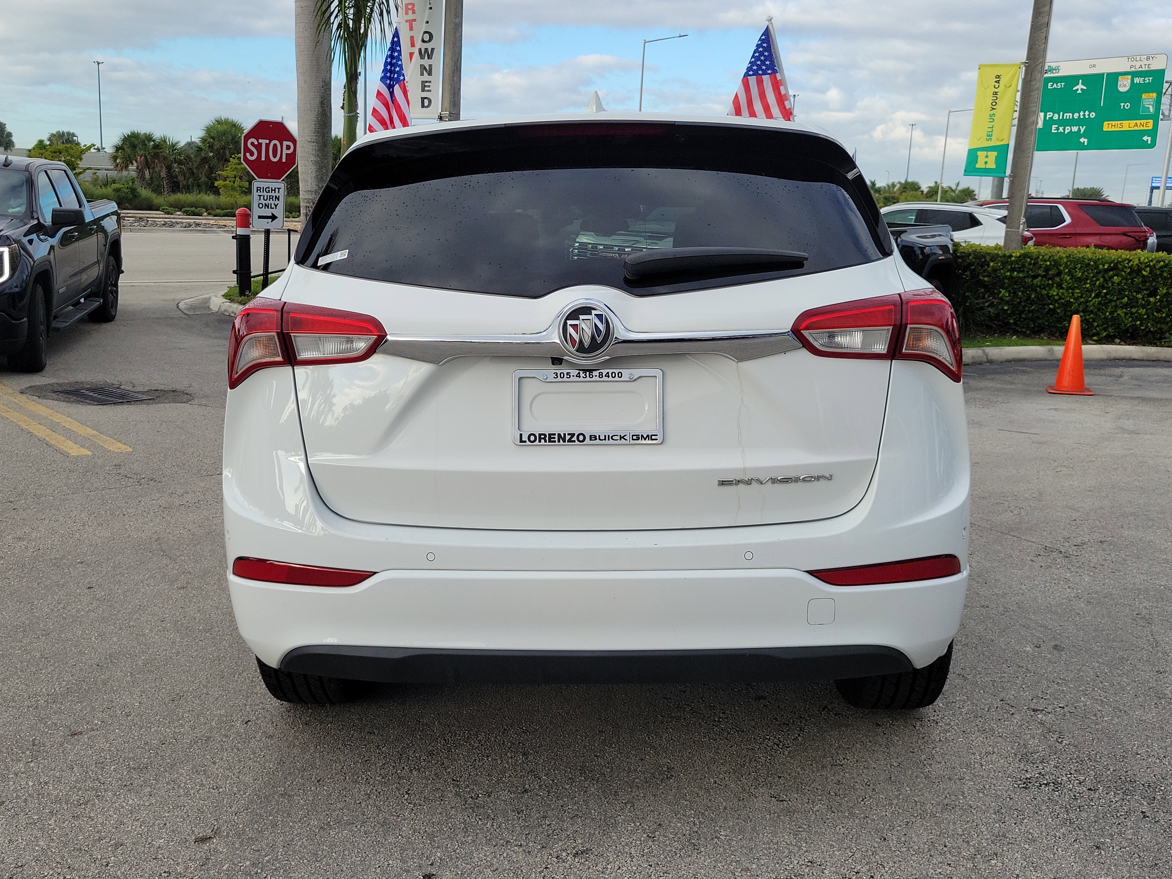 Used 2020 Buick Envision Essence w/ Experience Buick Package image 6