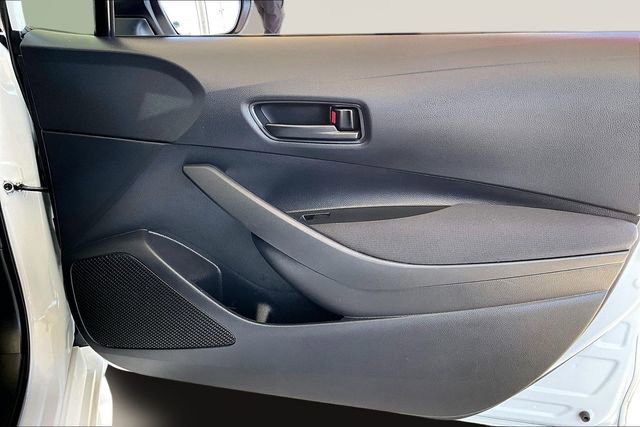 Used 2025 Toyota Corolla LE image 23