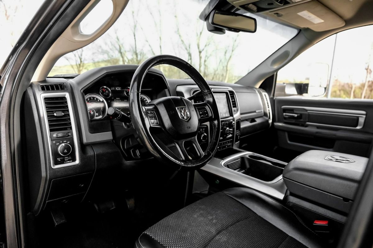 Used 2018 RAM 2500 Lone Star image 3