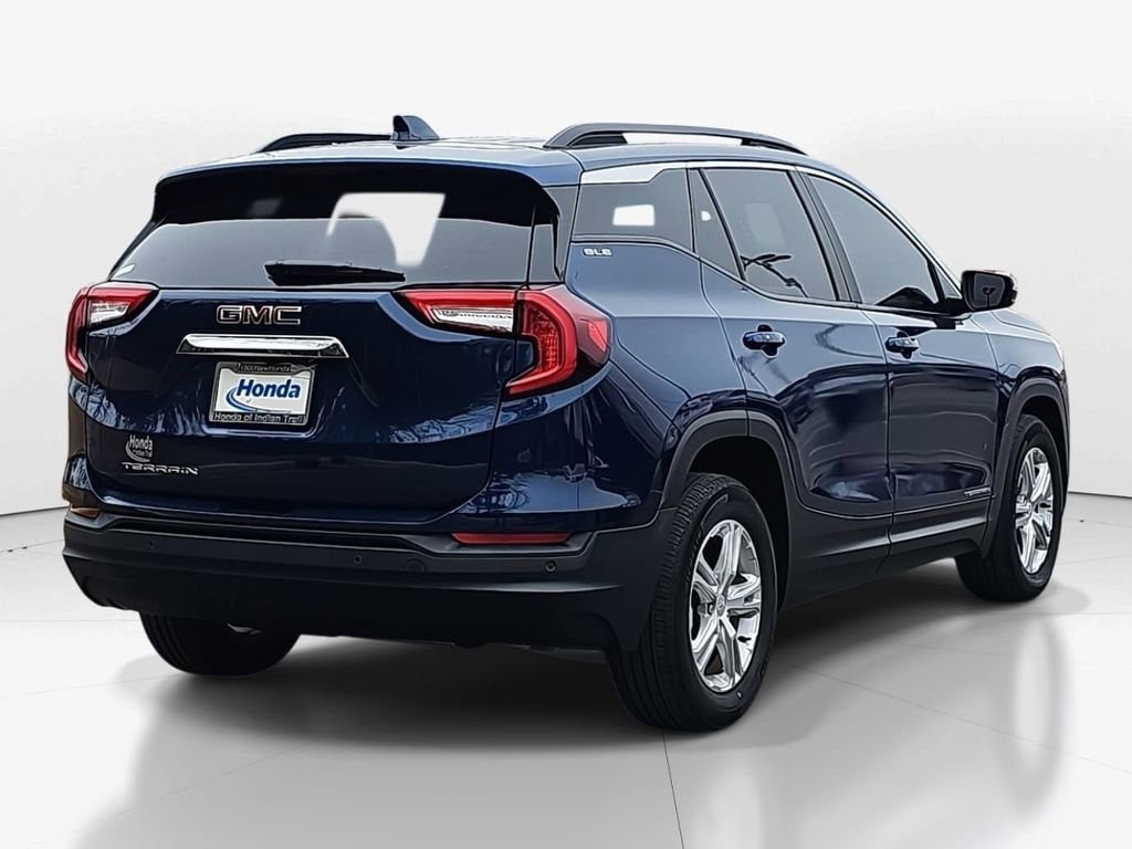 Used 2022 GMC Terrain SLE w/ Driver Convenience Package image 9