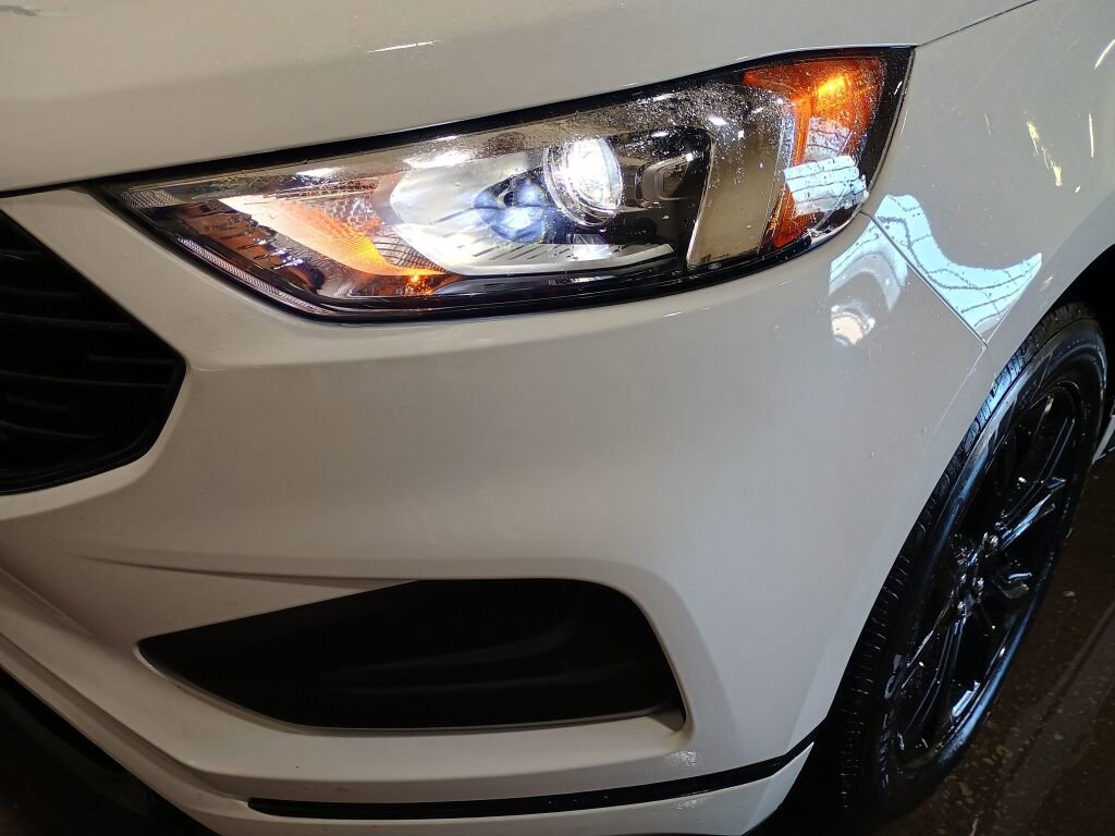 Used 2022 Ford Edge SE w/ Black Appearance Package image 27