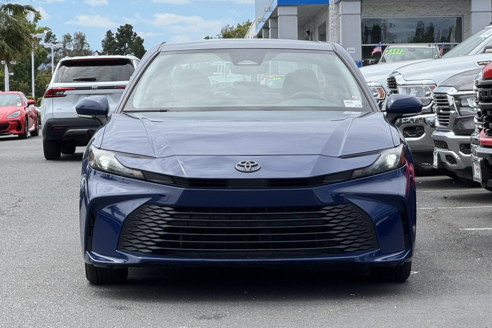 Used 2025 Toyota Camry LE FWD image 10