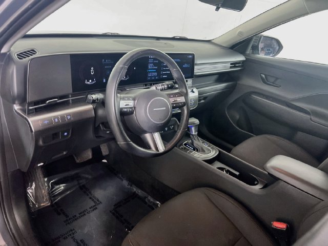 Used 2025 Hyundai Kona SEL FWD image 10