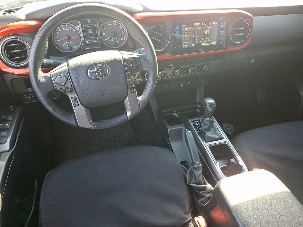 Used 2019 Toyota Tacoma TRD Sport AWD/4WD image 11