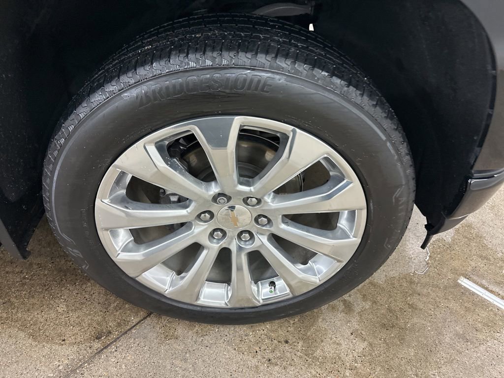 Certified 2020 Chevrolet Silverado 1500 High Country w/ Technology Package image 15