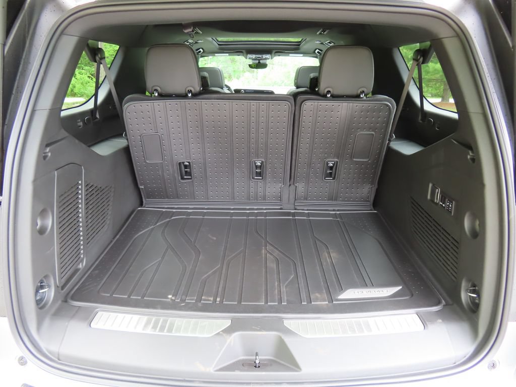 New 2026 Chevrolet Suburban High Country AWD/4WD image 22