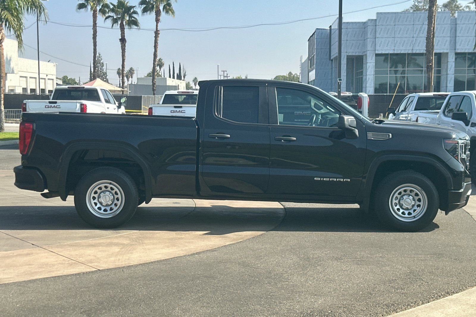 Certified 2023 GMC Sierra 1500 Pro image 3