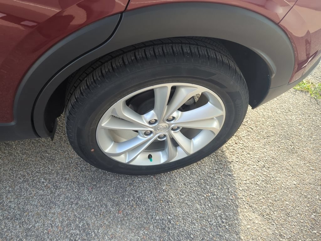 Used 2023 Buick Encore GX Preferred w/ Cold Weather Comfort Package FWD image 11