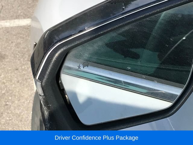 Used 2019 Chevrolet Equinox LT w/ Driver Convenience Package FWD image 4