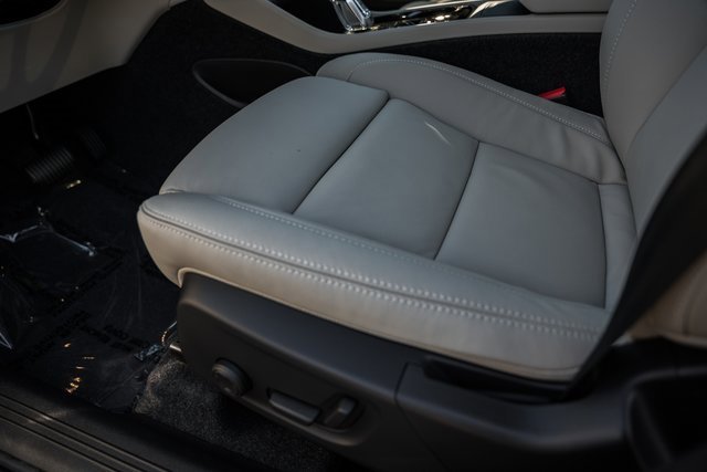 New 2026 Volvo XC40 B5 Plus w/ Protection Package Premier image 36