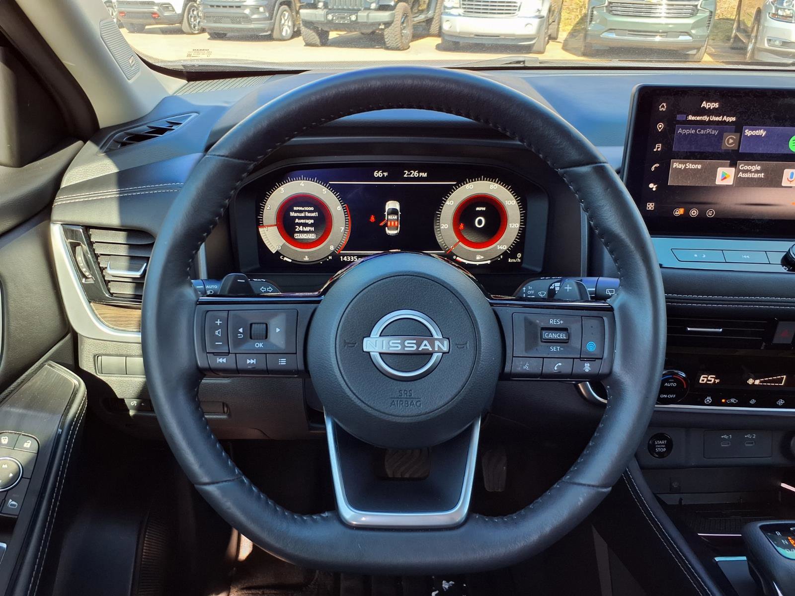 Used 2024 Nissan Rogue Platinum image 14