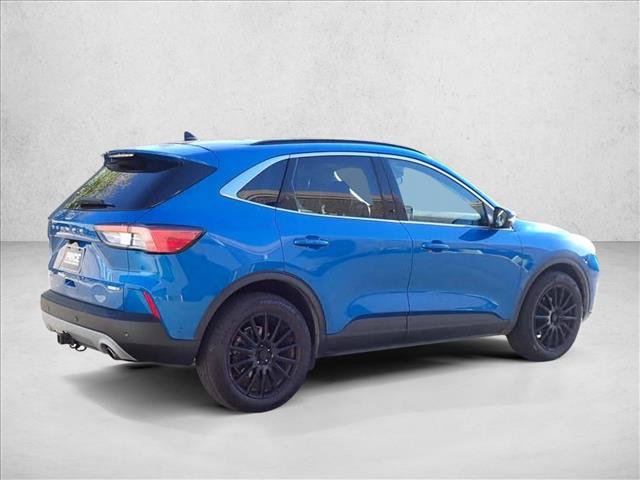 Used 2020 Ford Escape Titanium AWD/4WD image 3