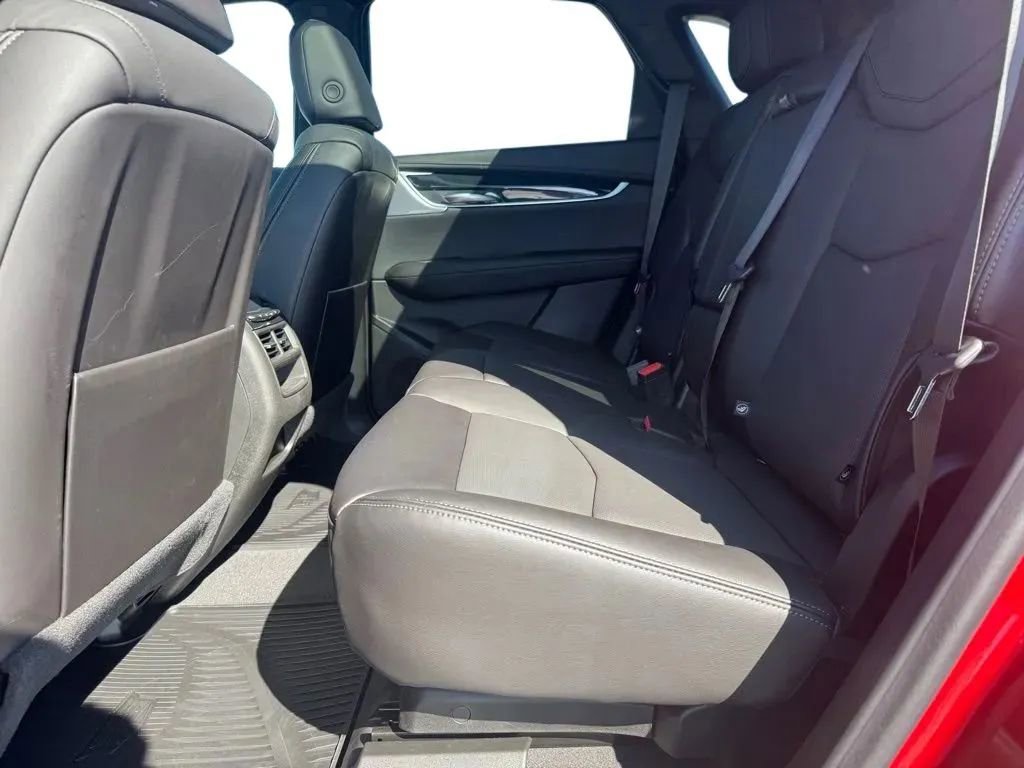 New 2026 Cadillac XT5 Premium Luxury w/ LPO, Red Accent Package AWD/4WD image 18