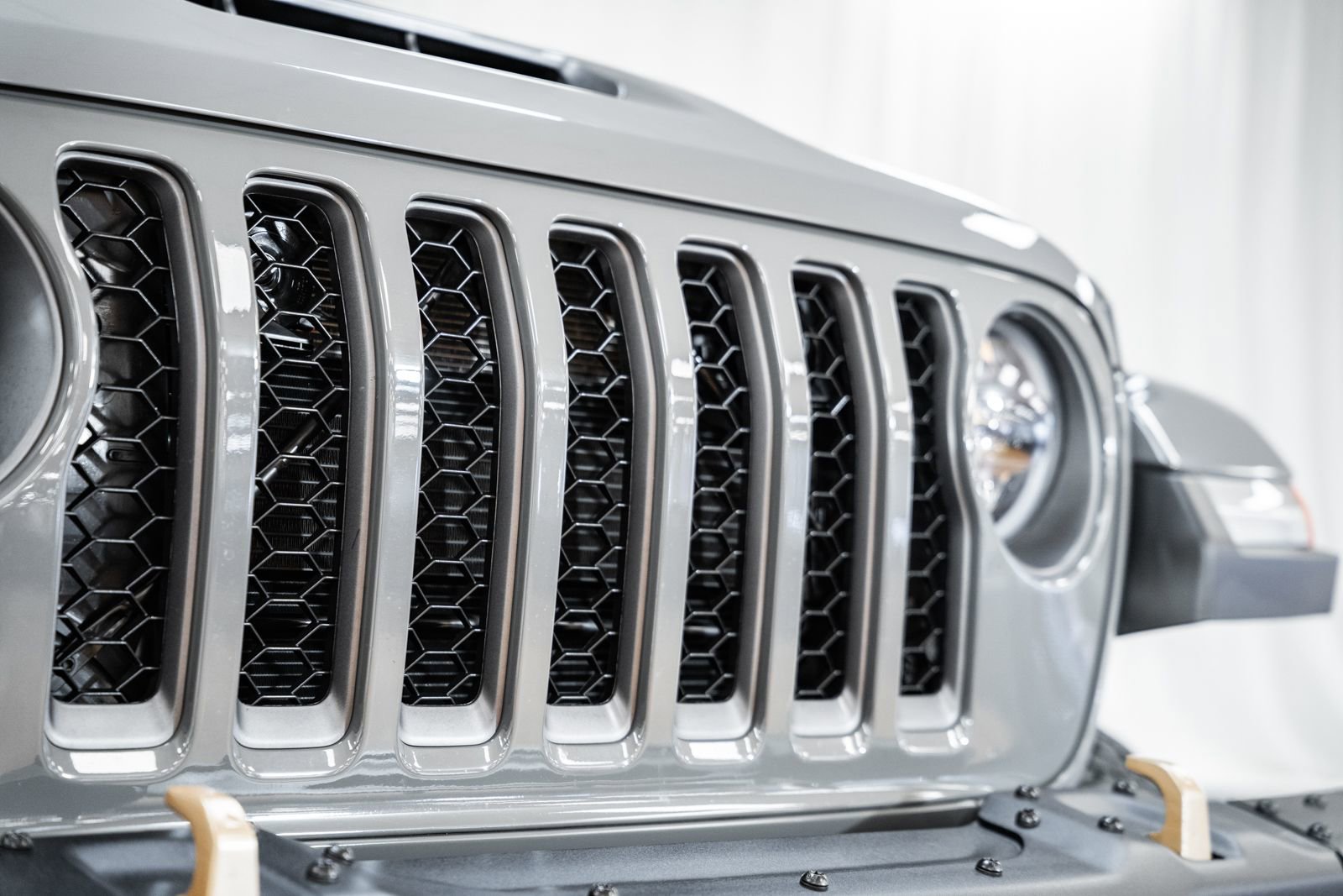 Used 2023 Jeep Wrangler Rubicon 392 image 7