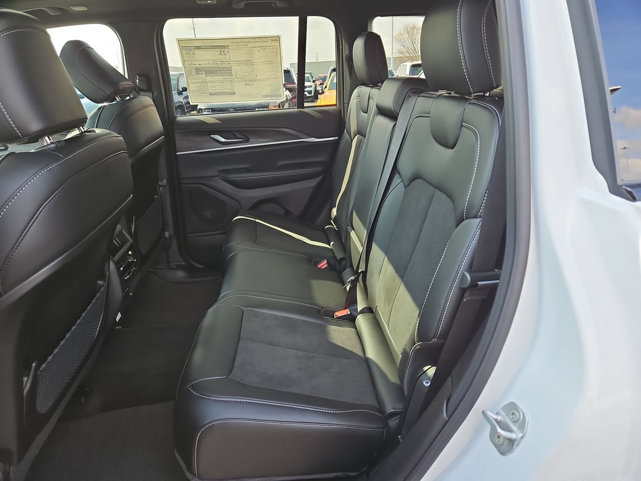 New 2026 Jeep Grand Cherokee Altitude AWD/4WD image 13