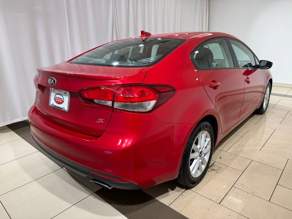 Used 2017 Kia Forte S image 5