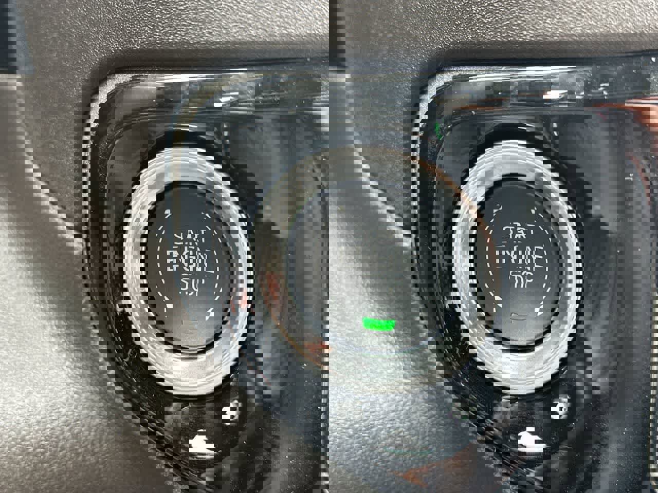 New 2026 GMC Sierra 1500 SLE w/ LPO, Black Badging Package image 29