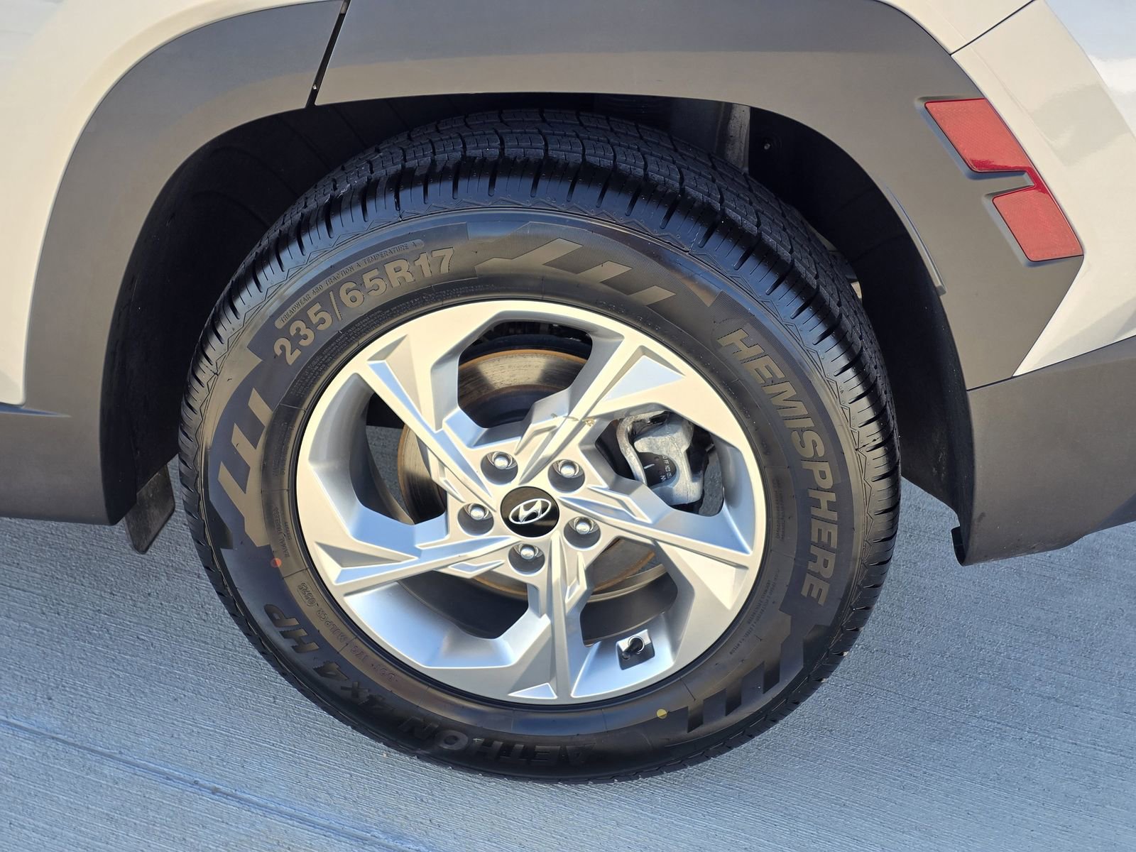 Certified 2023 Hyundai Tucson SEL image 9