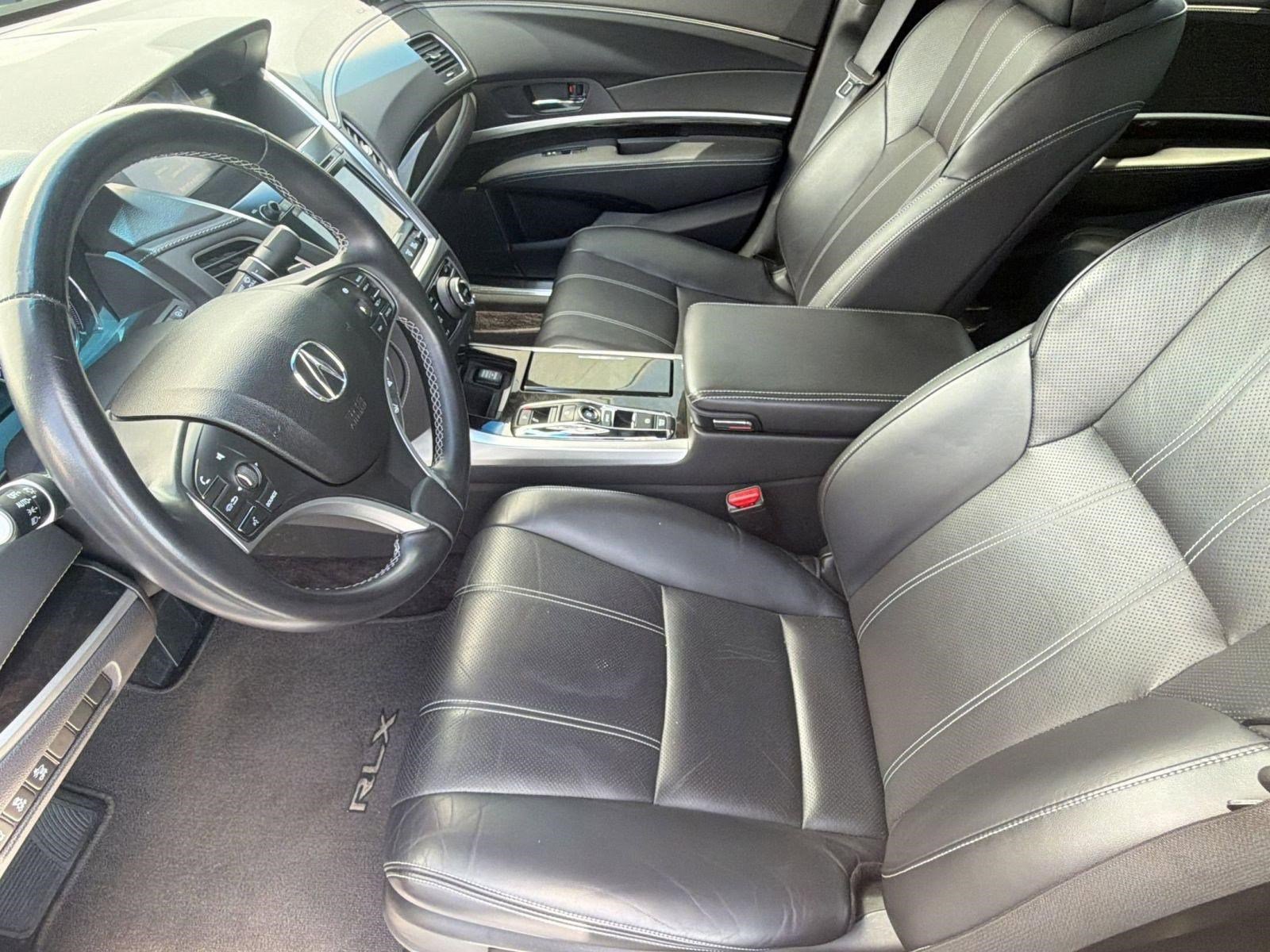 Used 2018 Acura RLX w/ Technology Package FWD image 4