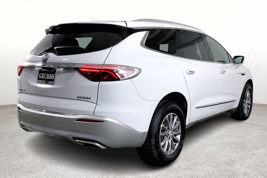 Used 2022 Buick Enclave Premium image 2