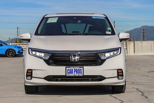 Certified 2024 Honda Odyssey Touring image 4