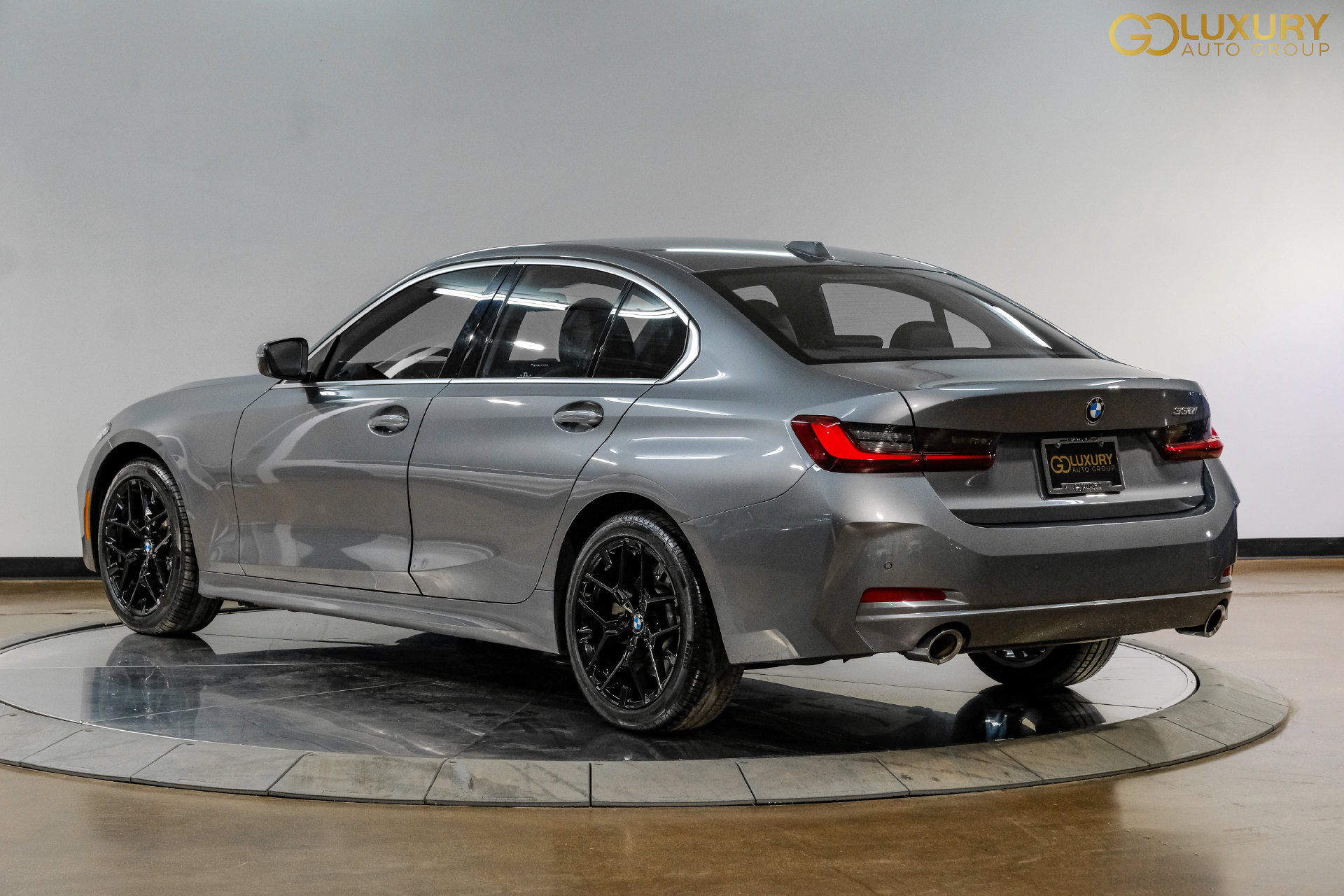Used 2025 BMW 330i Sedan RWD image 11