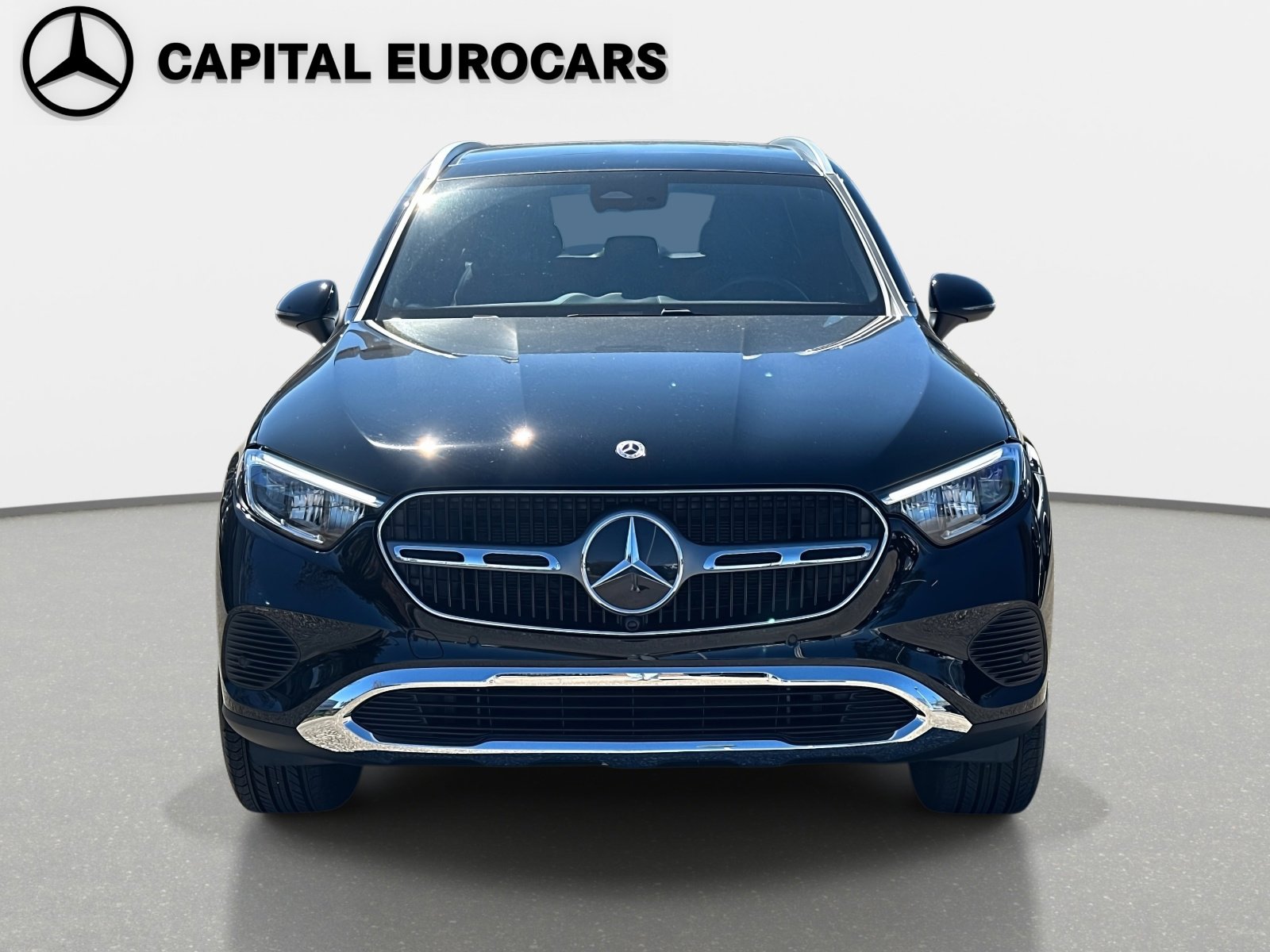 Used 2026 Mercedes-Benz GLC 300 image 2