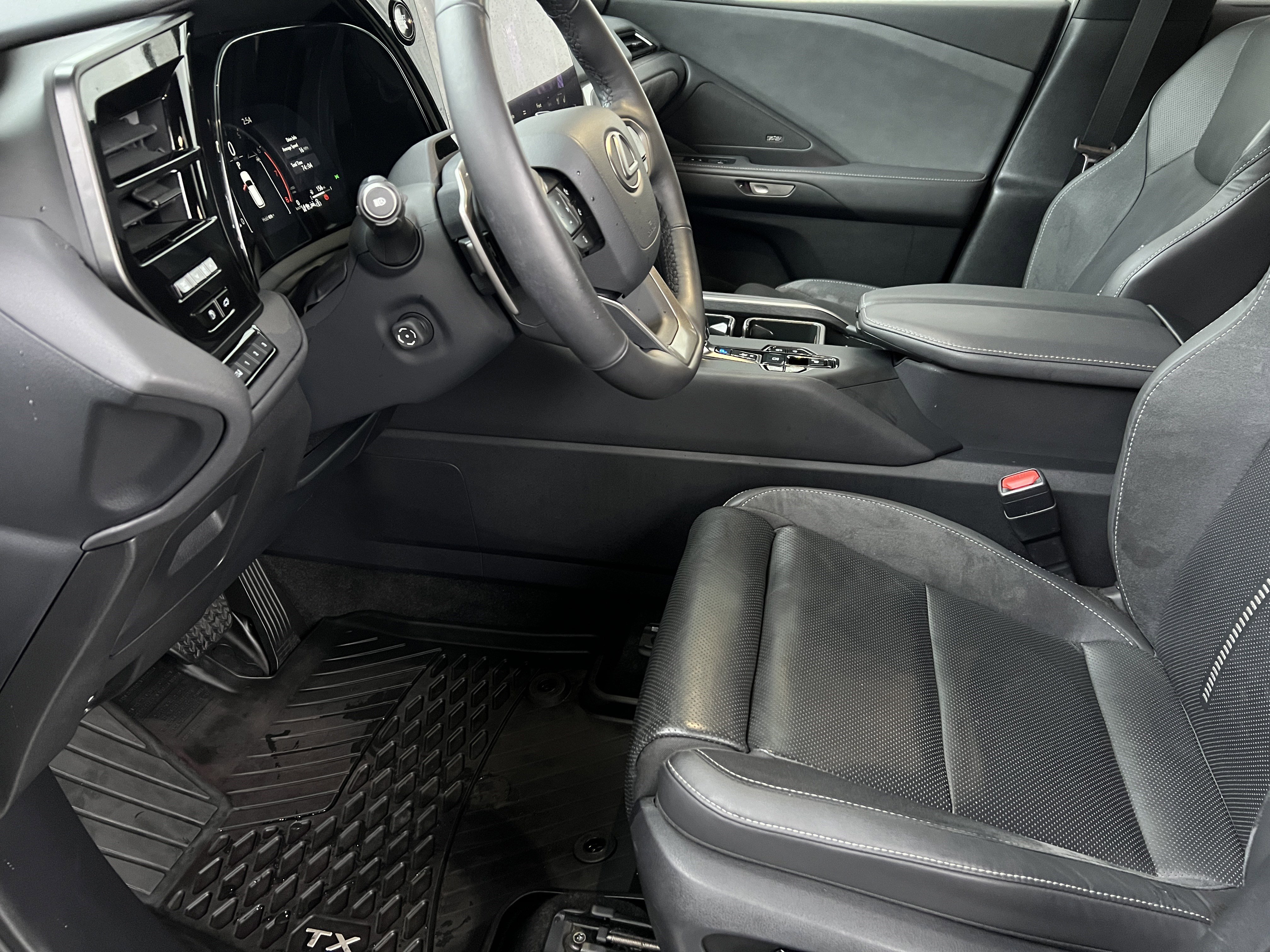 Used 2024 Lexus TX 350 AWD image 14