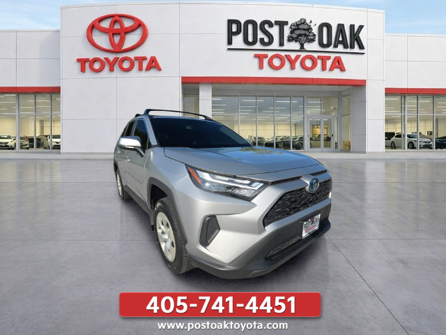 Used 2024 Toyota RAV4 XLE w/ Convenience Package AWD/4WD image 11