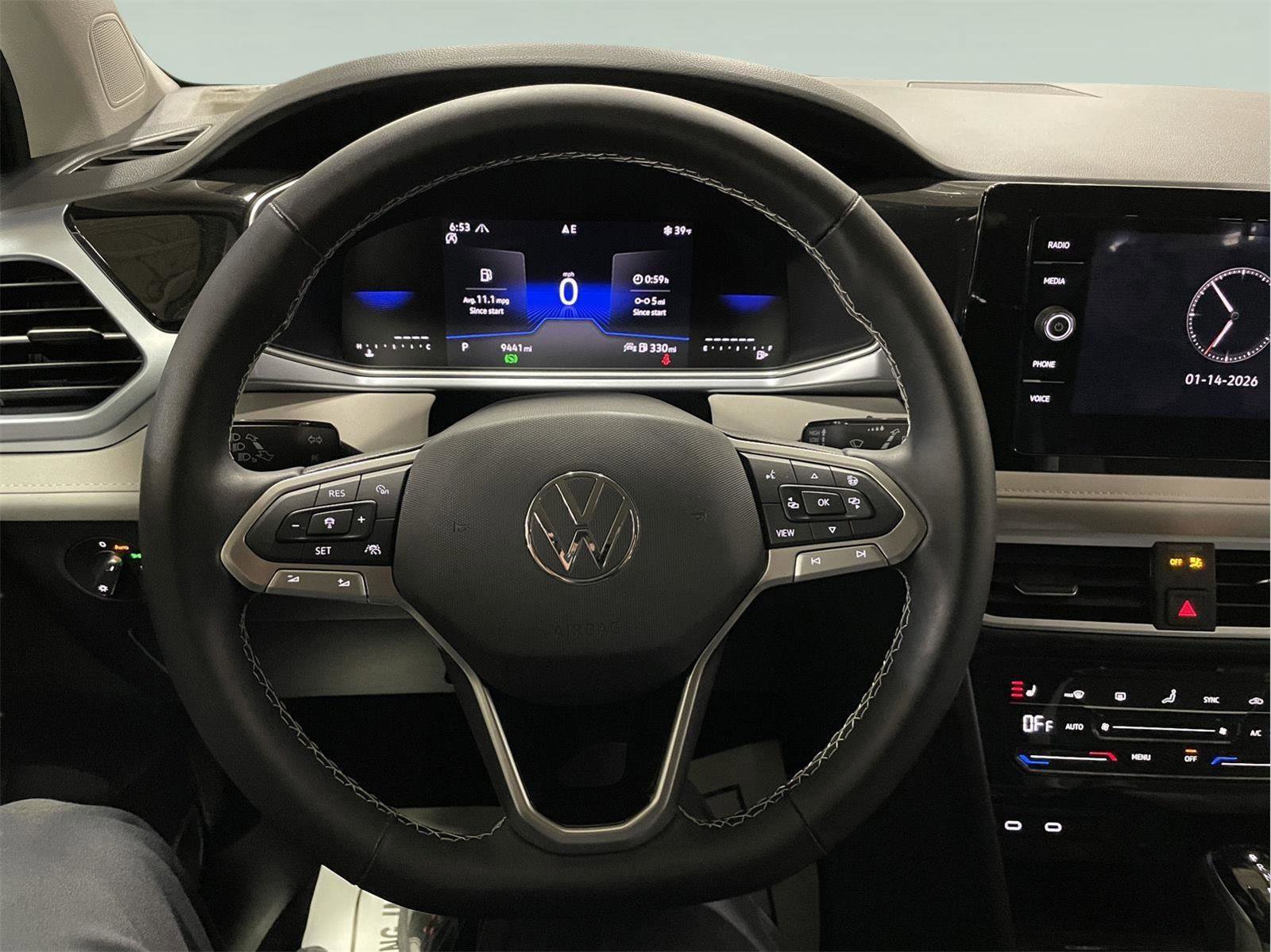 Used 2025 Volkswagen Taos SE image 26