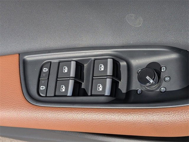 Used 2022 Audi Q8 Premium Plus w/ Premium Plus Package image 16