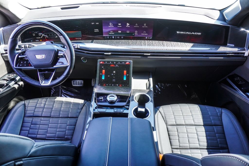 Used 2025 Cadillac Escalade V image 17