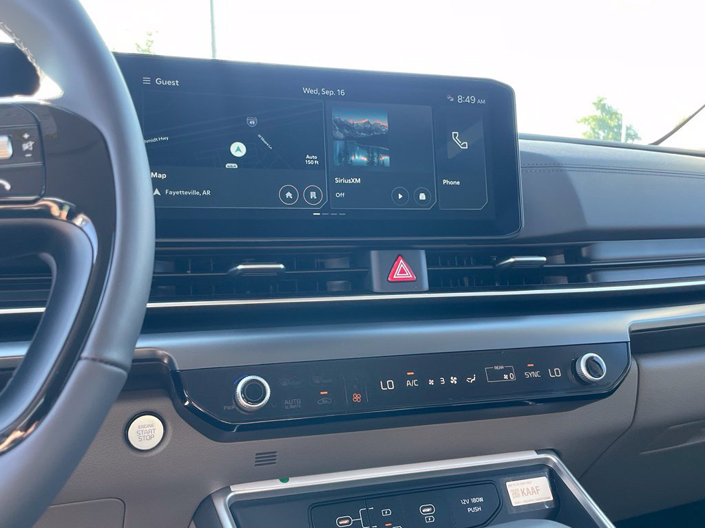 New 2027 Kia Carnival FWD image 15