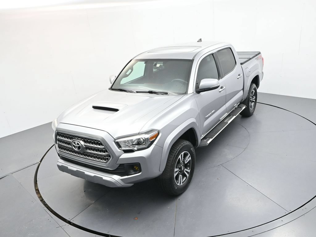 Used 2016 Toyota Tacoma TRD Sport w/ Premium & Technology Package AWD/4WD image 25